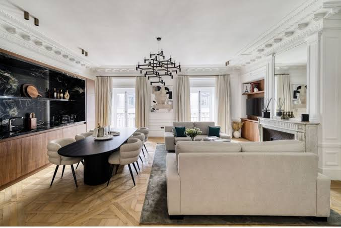 Smart Storage Solutions: De-Cluttering and Organizing Through Home Improvement